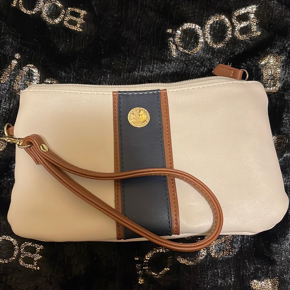 cream wristlet